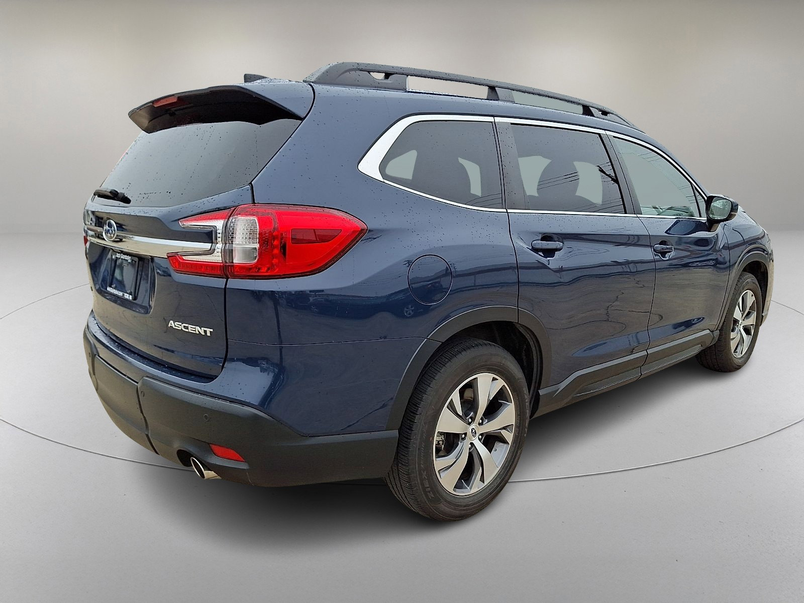 Used 2024 Subaru Ascent Premium w/ Convenience Package image 11