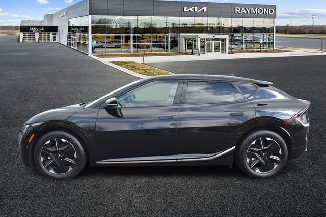 Certified 2025 Kia EV6 Wind image 6
