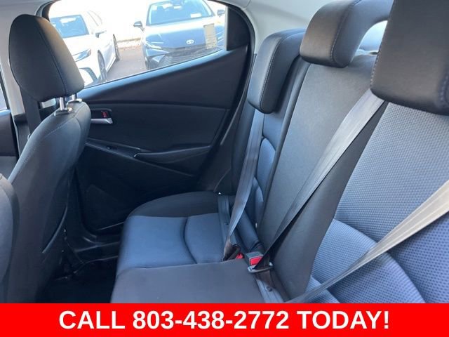 Used 2019 Toyota Yaris LE image 13