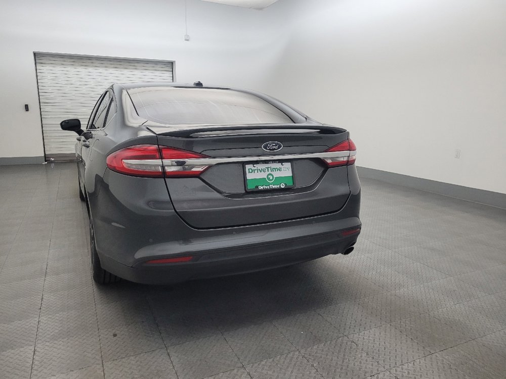 Used 2018 Ford Fusion SE w/ Equipment Group 201A FWD image 6