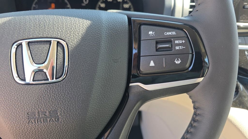 New 2026 Honda Odyssey Touring image 15