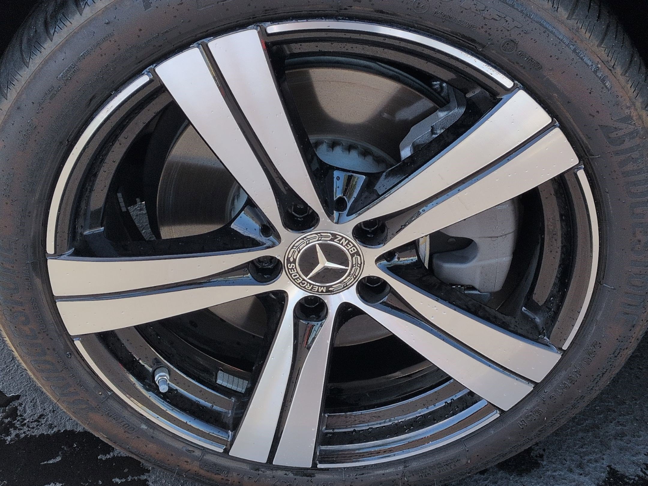 Used 2025 Mercedes-Benz C 300 Sedan image 13