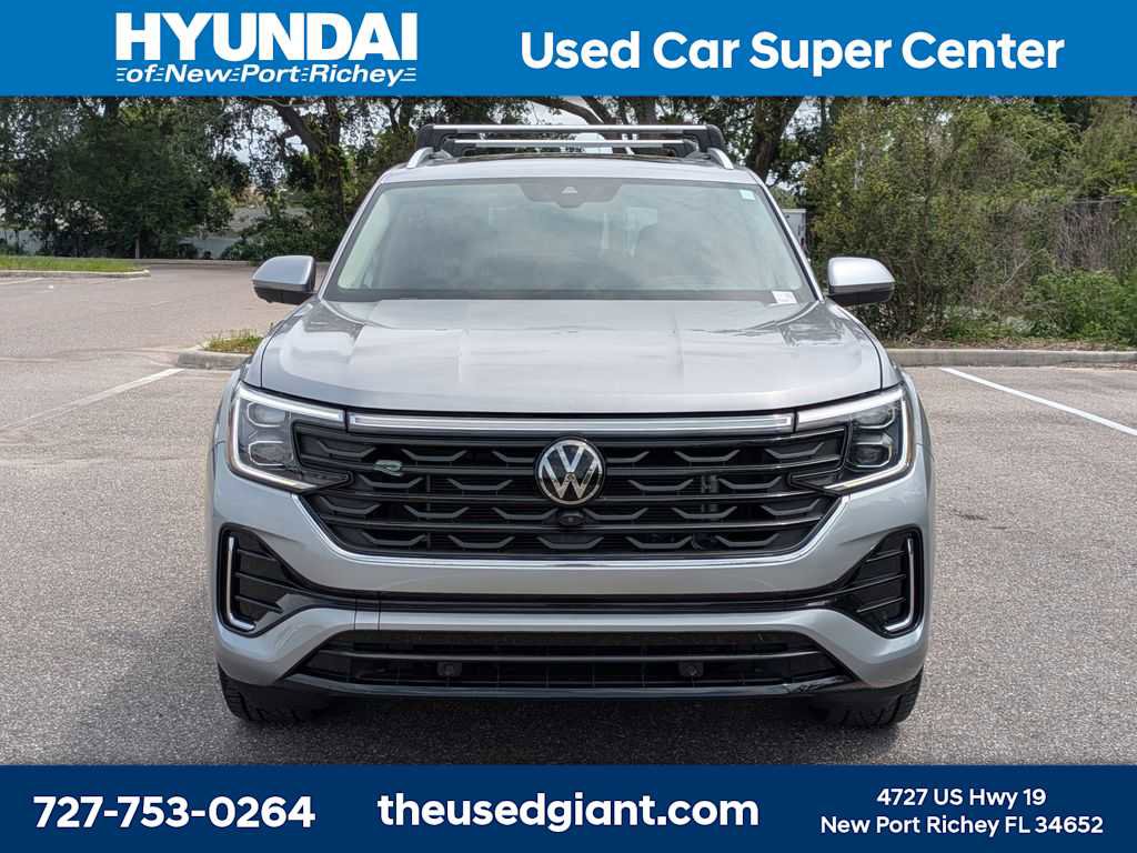 Used 2024 Volkswagen Atlas SEL Premium R-Line AWD/4WD image 8