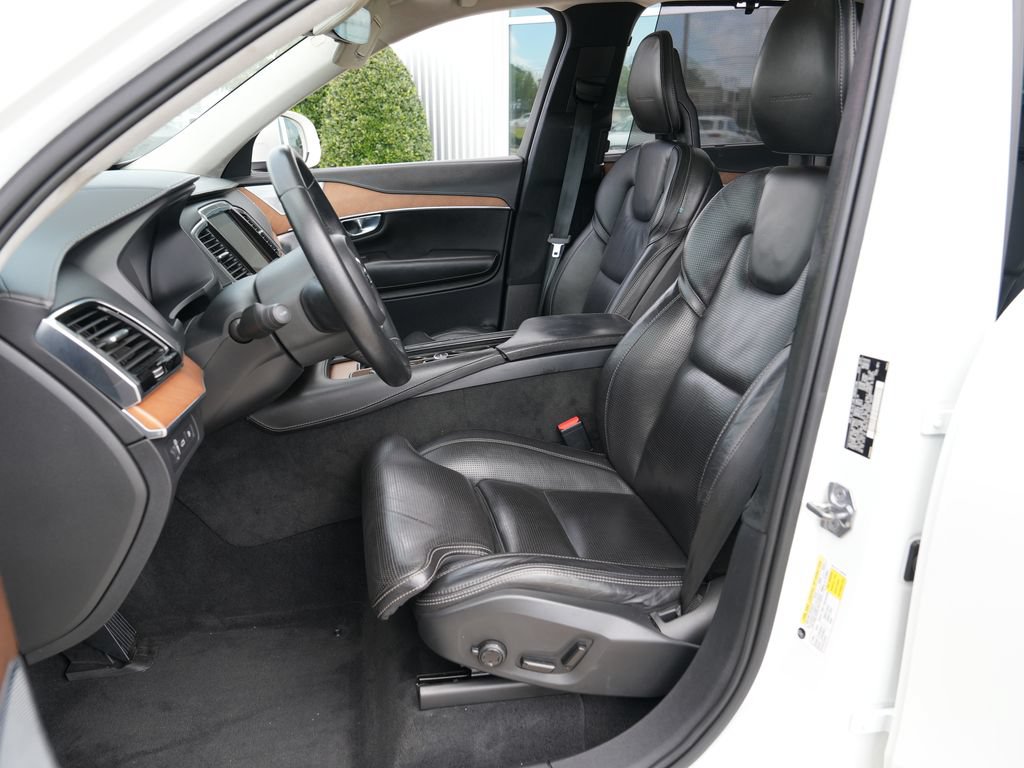Used 2017 Volvo XC90 T8 Inscription w/ Luxury Package AWD/4WD image 20