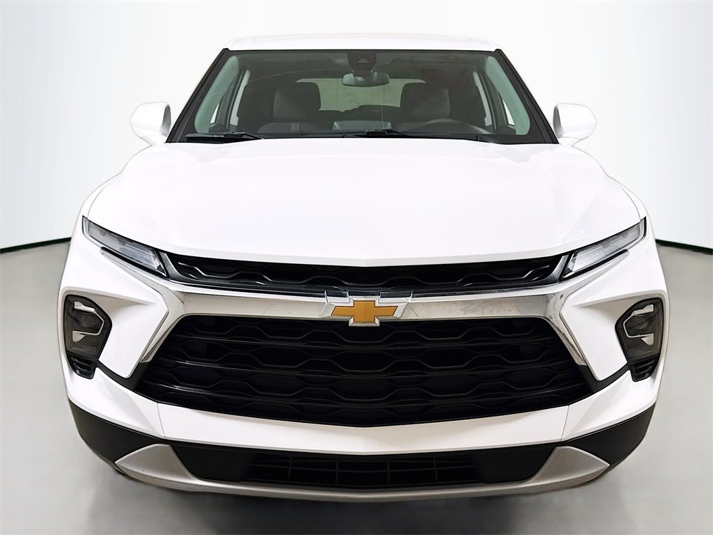 Used 2023 Chevrolet Blazer LT w/ Driver Confidence Package image 2