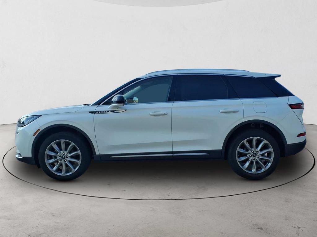 Used 2022 Lincoln Corsair AWD w/ Premium Package image 8