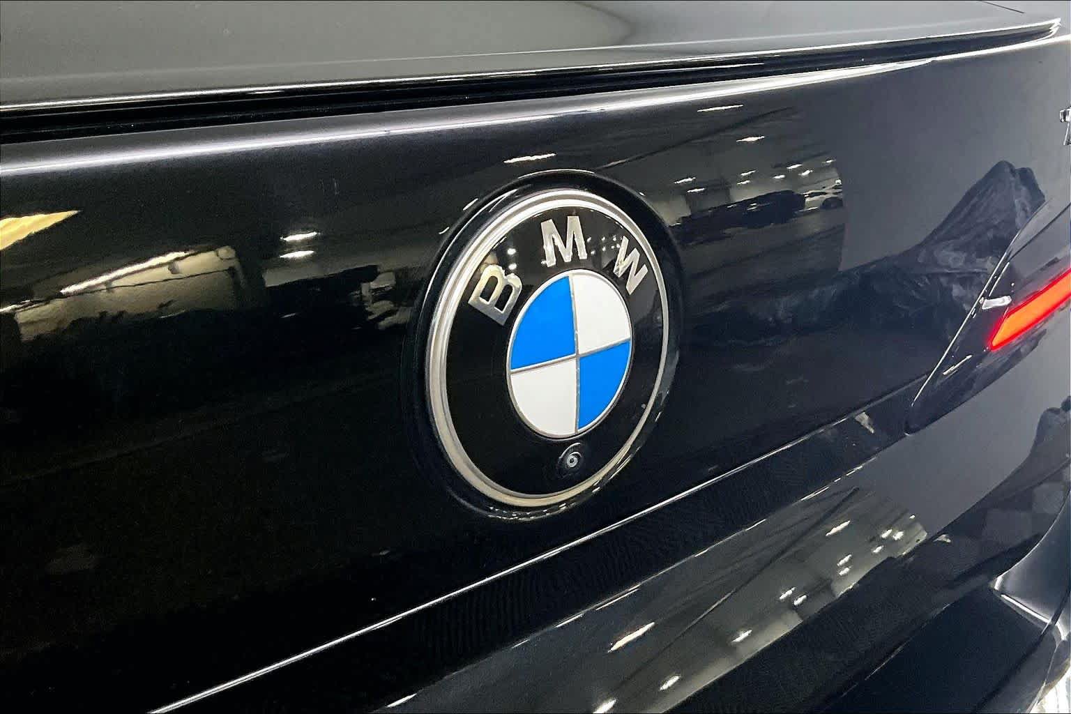 Used 2023 BMW 760i xDrive AWD/4WD image 31