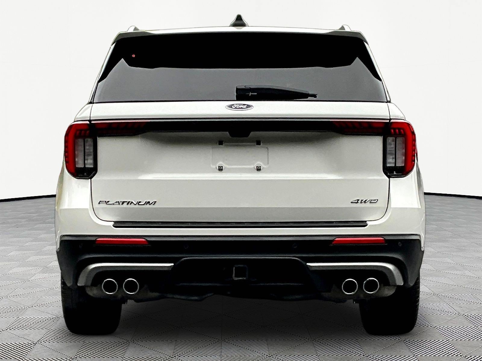 Used 2025 Ford Explorer Platinum w/ Ultimate Package AWD/4WD image 5