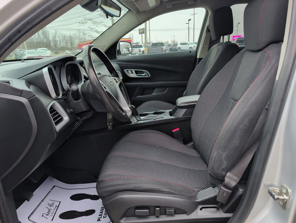 Used 2017 Chevrolet Equinox LT w/ Convenience Package image 8