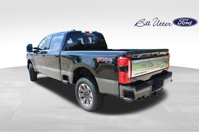 New 2026 Ford F250 King Ranch w/ FX4 Off-Road Package image 4