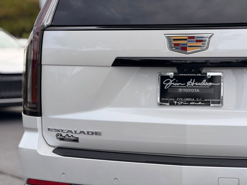 Used 2025 Cadillac Escalade Sport w/ Touring Package AWD/4WD image 16