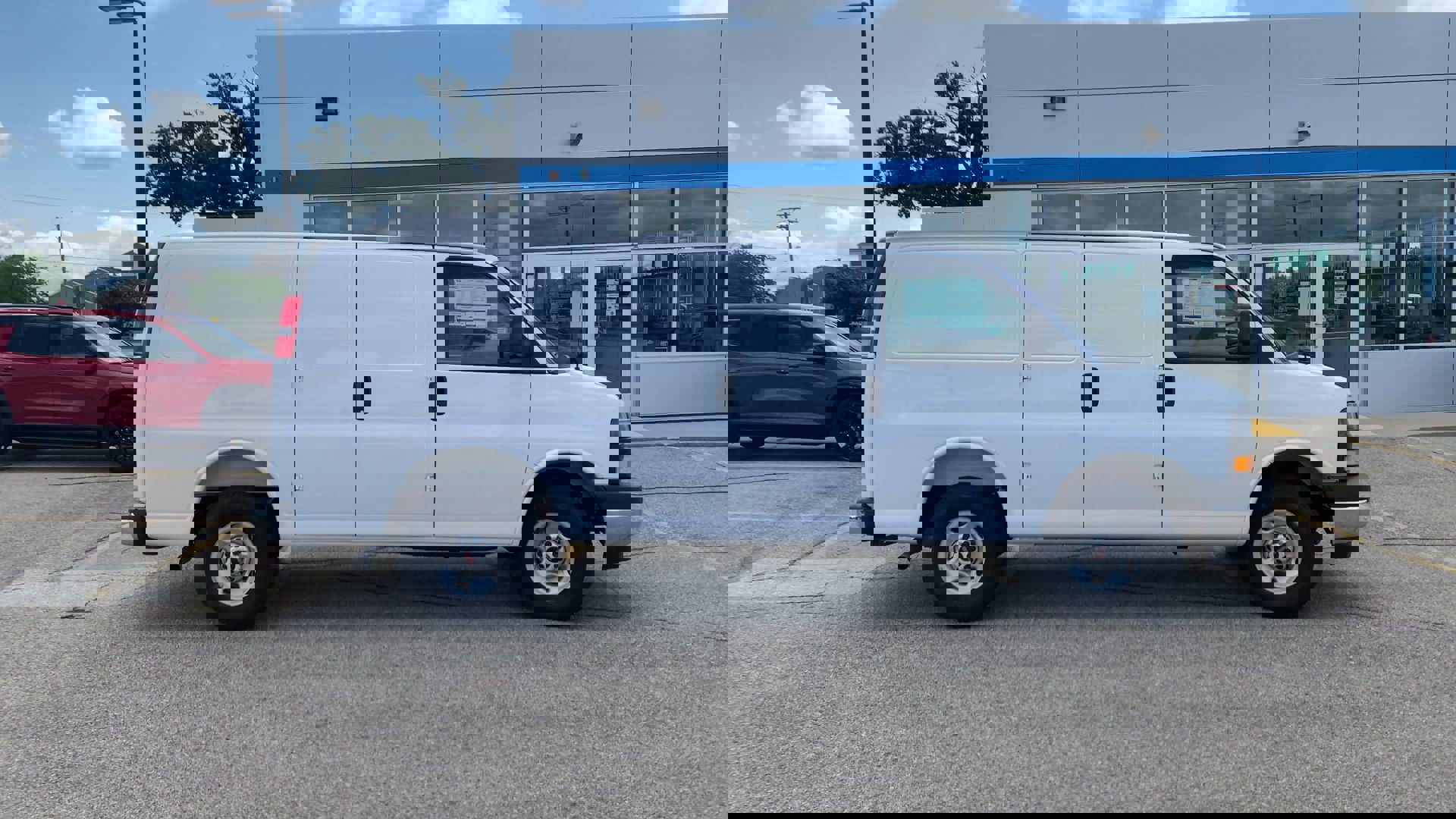 New 2025 GMC Savana 2500 Work Van w/ Driver Convenience Package image 33