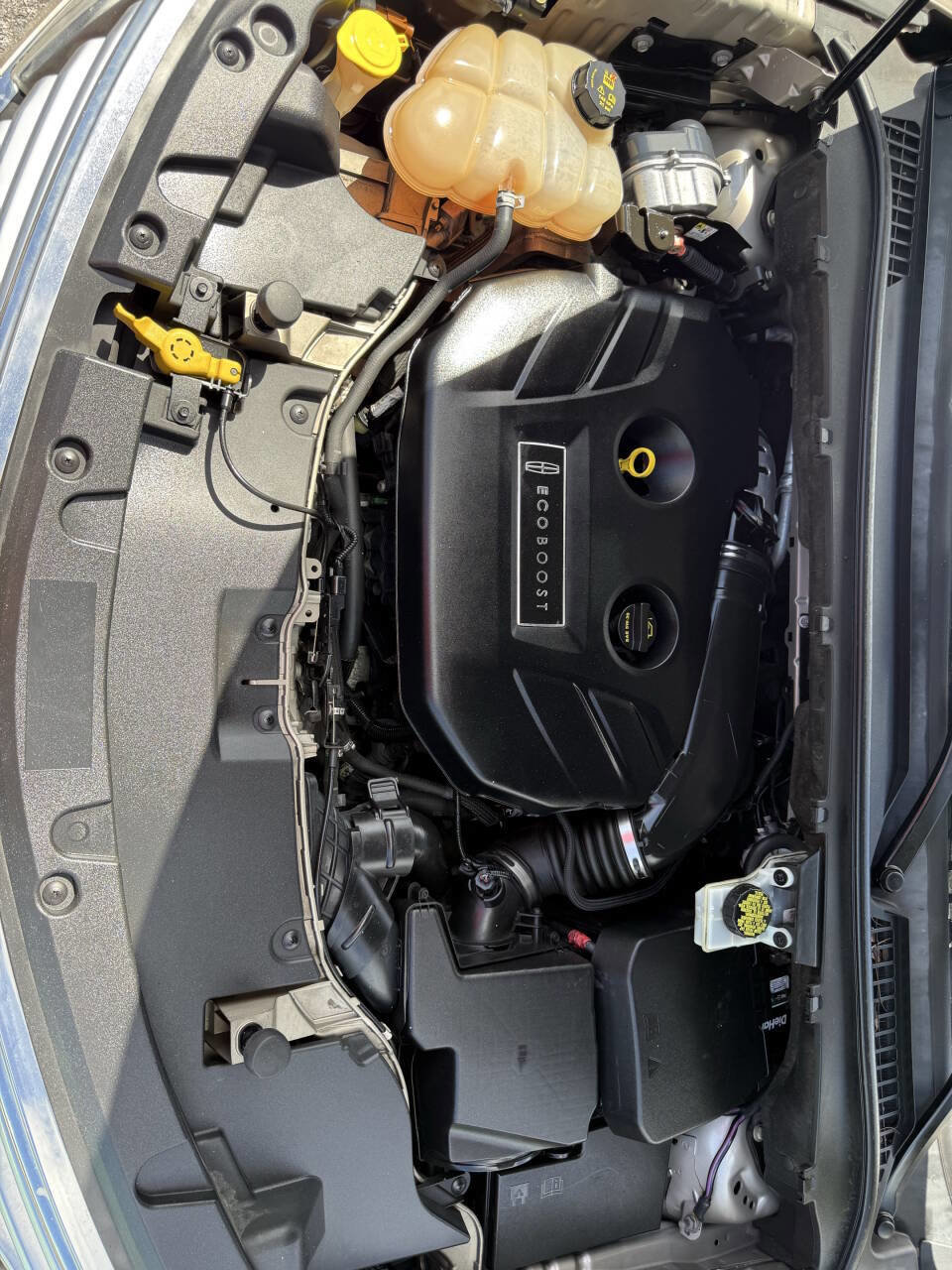 Used 2015 Lincoln MKC FWD w/ Equipment Group 101A Select image 20