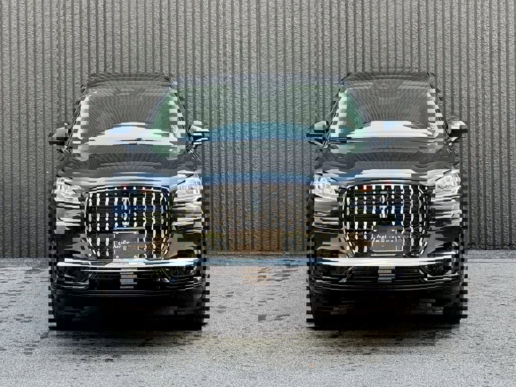 New 2025 Lincoln Corsair Grand Touring image 8