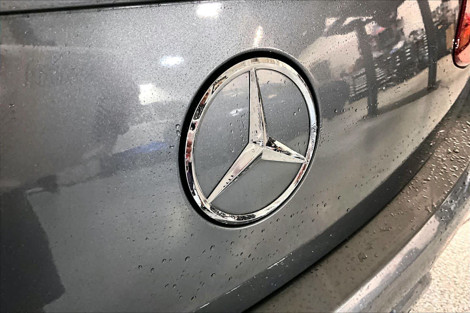 Used 2018 Mercedes-Benz E 400 Cabriolet image 9