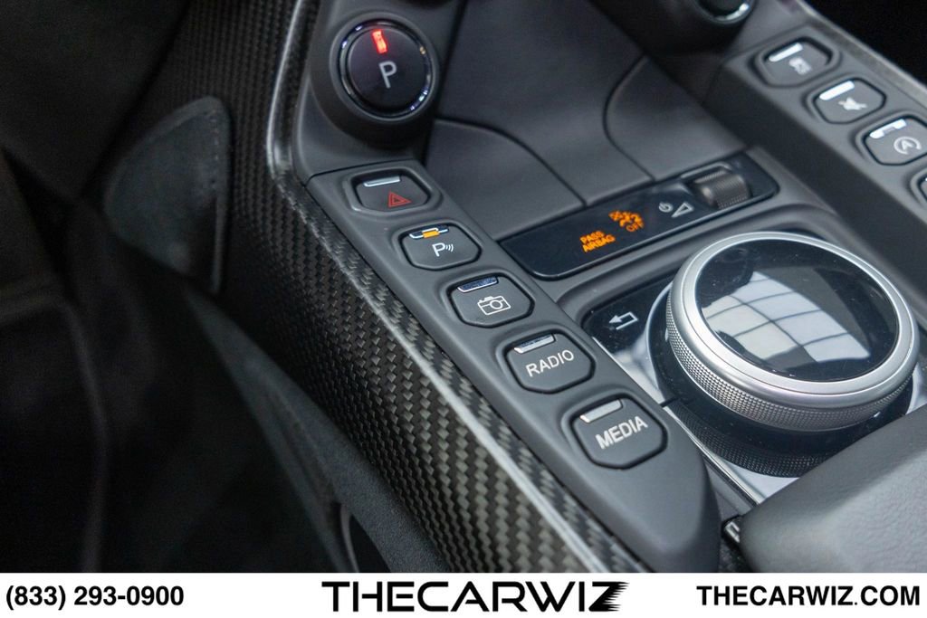 Used 2019 Aston Martin V8 Vantage Coupe RWD image 67