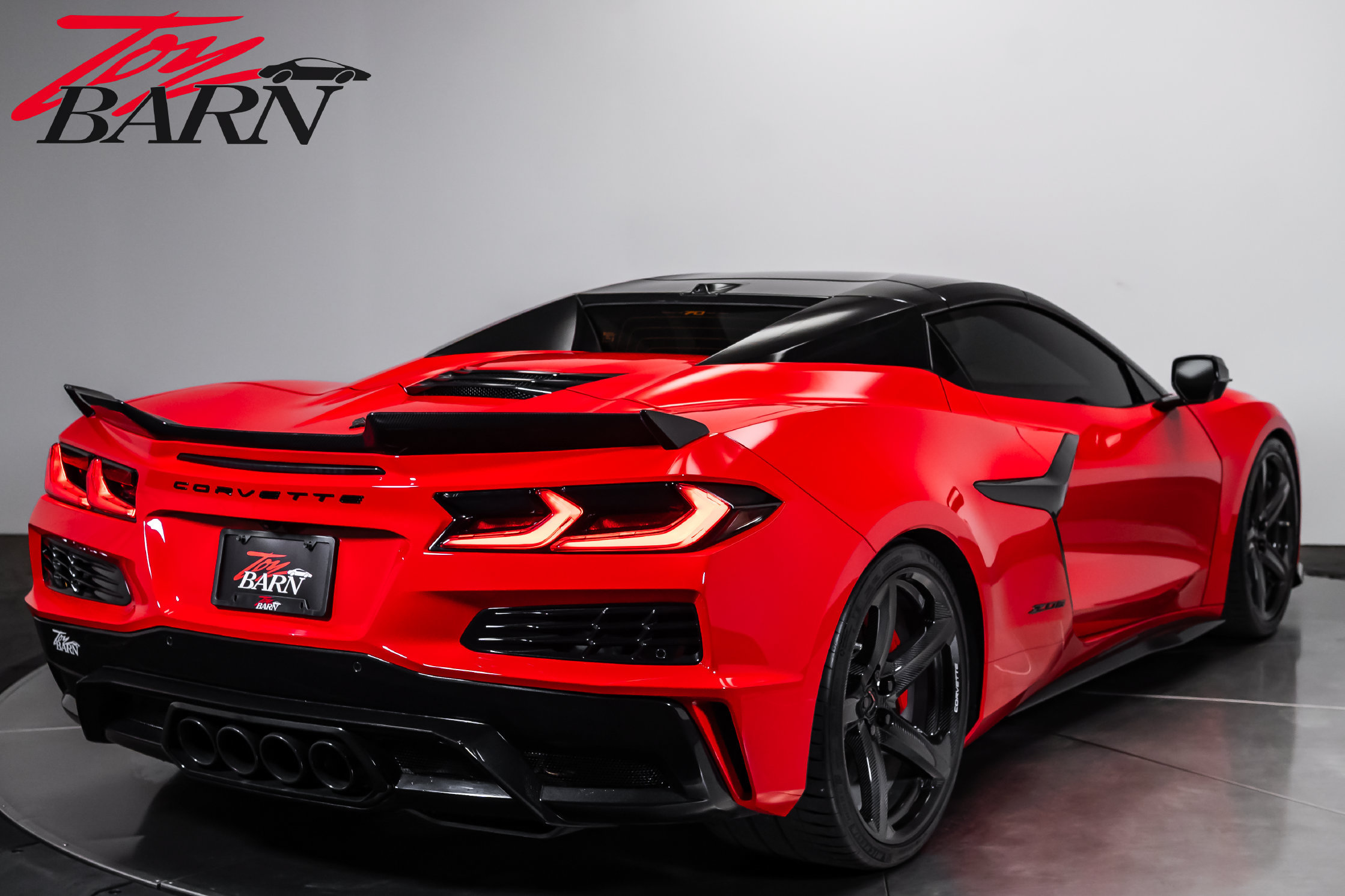 Used 2023 Chevrolet Corvette Z06 w/ Stealth Interior Trim Package RWD image 13