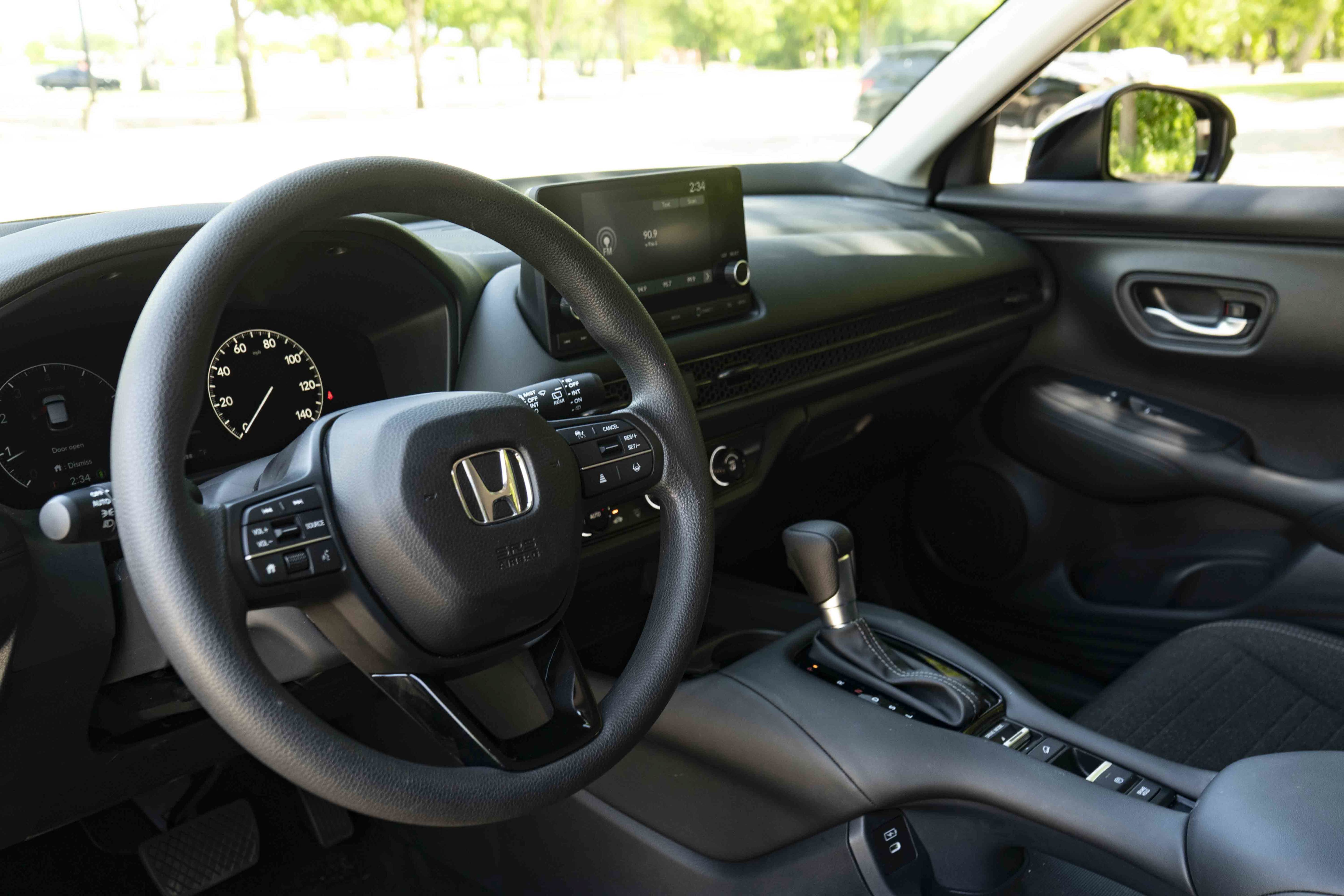 Certified 2025 Honda HR-V LX image 16