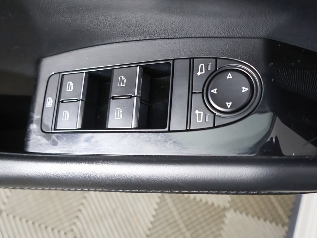 Used 2025 MAZDA MAZDA3 s FWD image 36