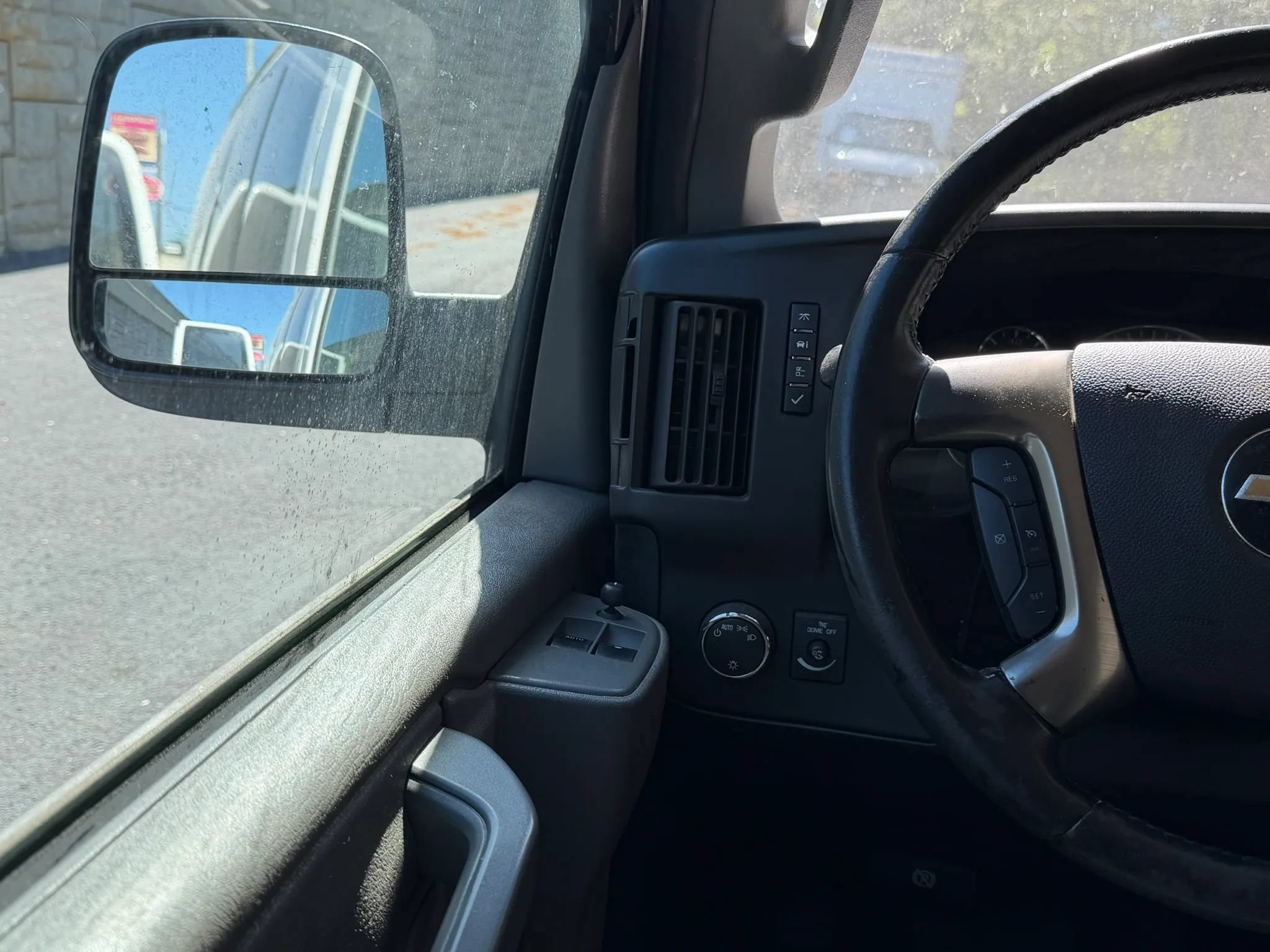 Used 2017 Chevrolet Express 2500 LS RWD image 16