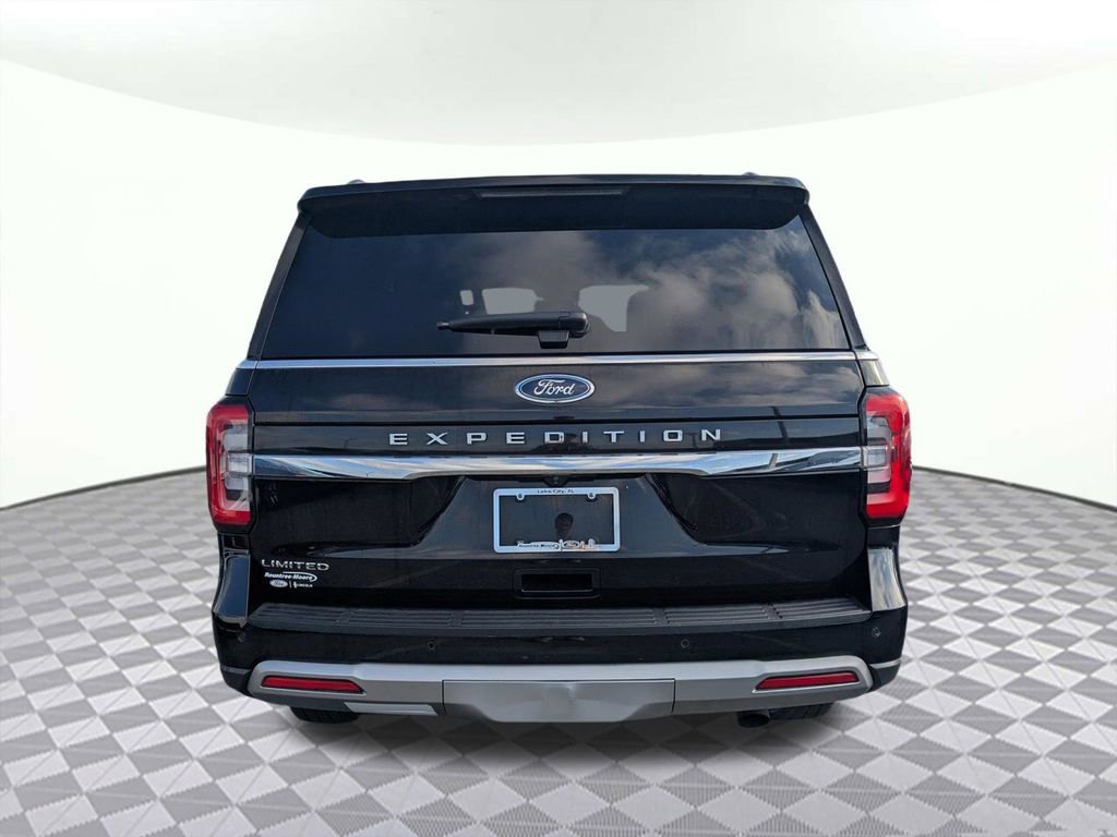 Used 2023 Ford Expedition Limited AWD/4WD image 4