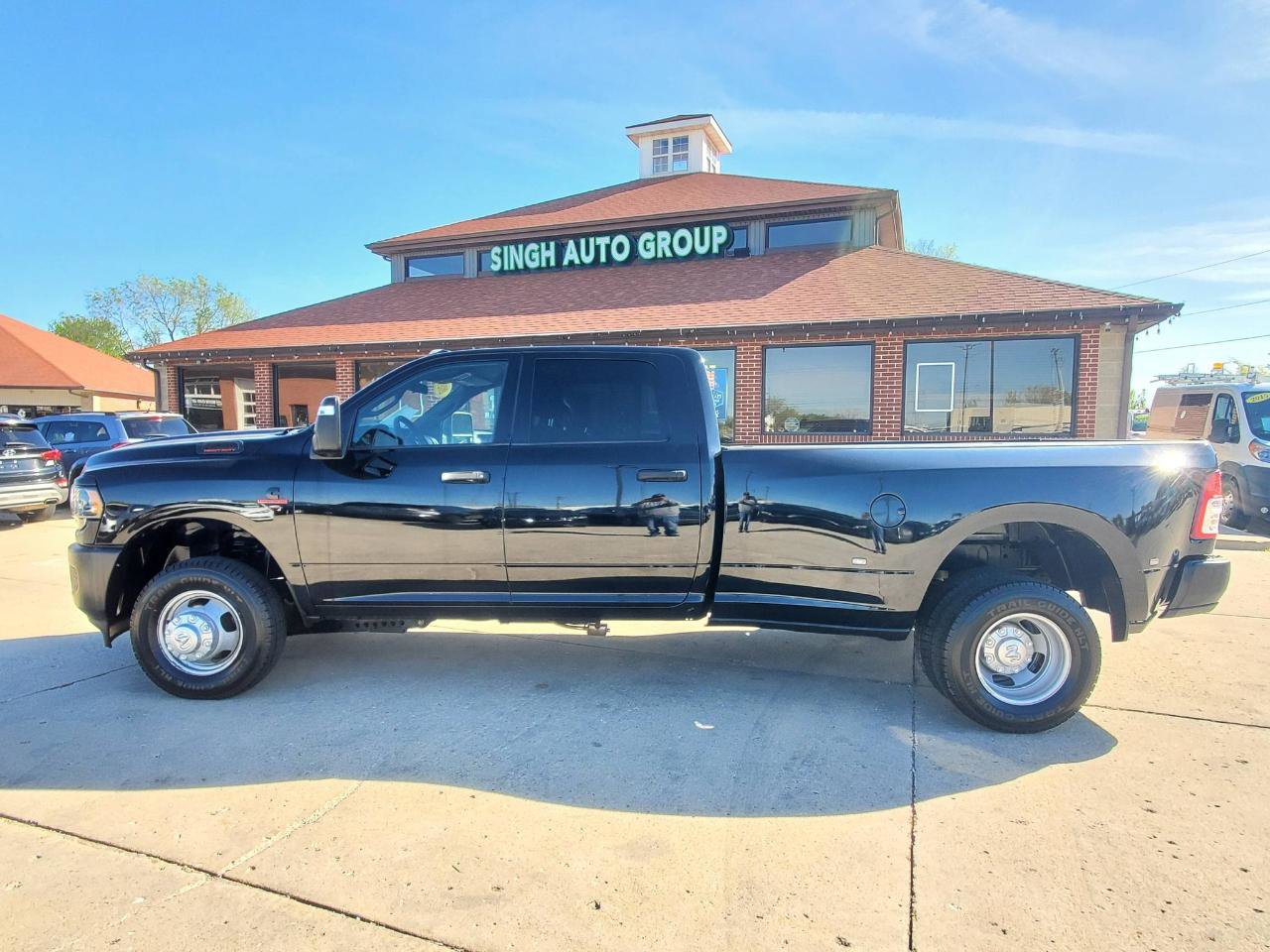 Used 2024 RAM 3500 Tradesman AWD/4WD image 5