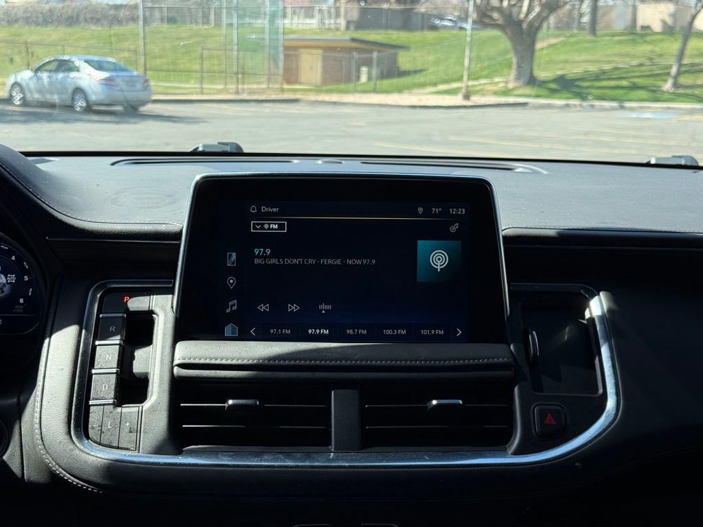 Used 2023 Chevrolet Tahoe LT w/ Luxury Package AWD/4WD image 14