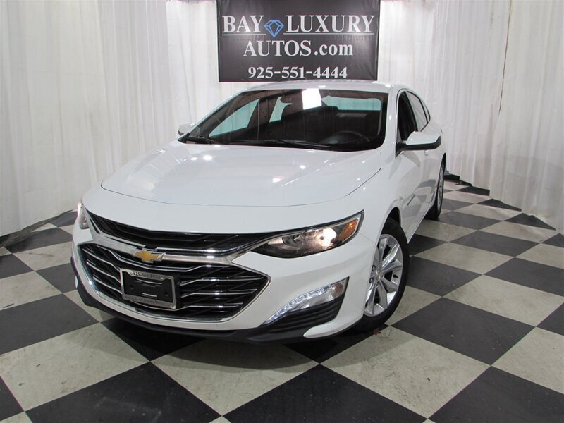 Used 2023 Chevrolet Malibu LT w/ Driver Confidence Package image 2