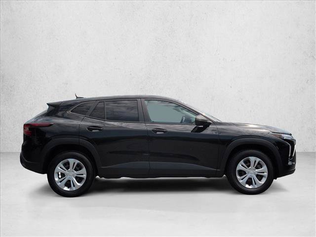 Used 2024 Chevrolet Trax LS FWD image 4