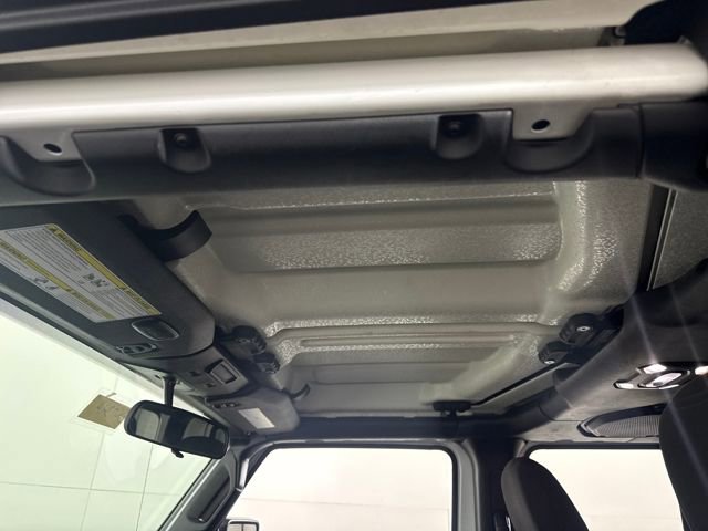 Used 2021 Jeep Gladiator Sport image 30