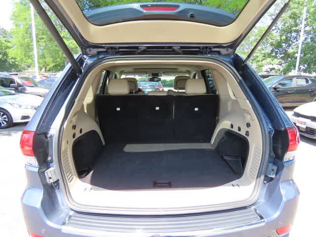 Used 2020 Jeep Grand Cherokee Limited AWD/4WD image 12