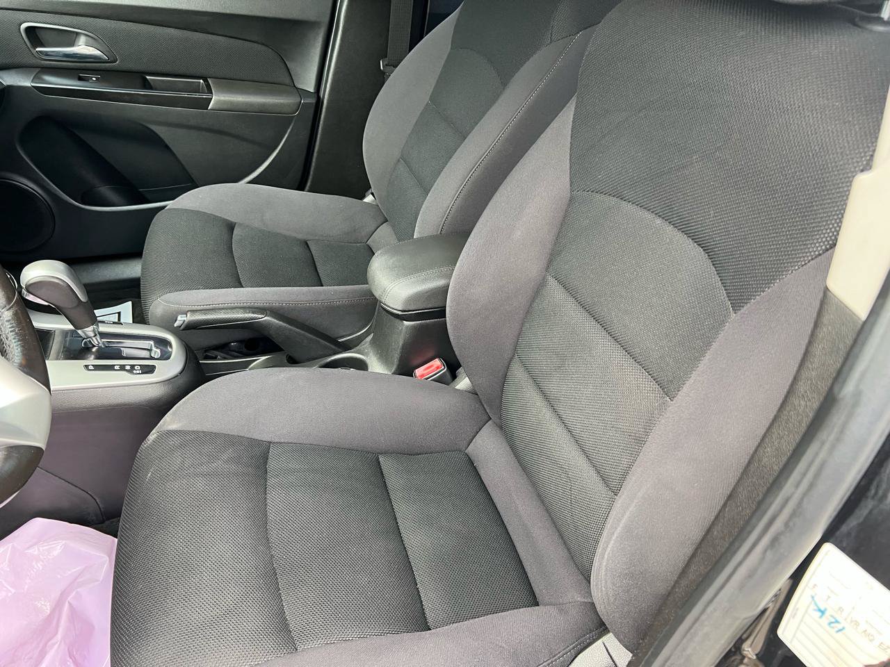 Used 2014 Chevrolet Cruze LT FWD image 12