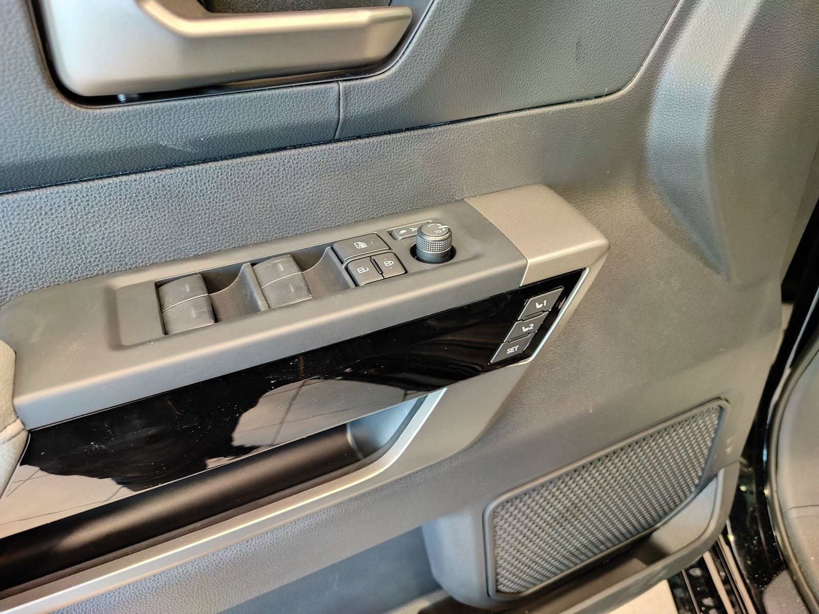 New 2026 Toyota Tundra Limited image 7