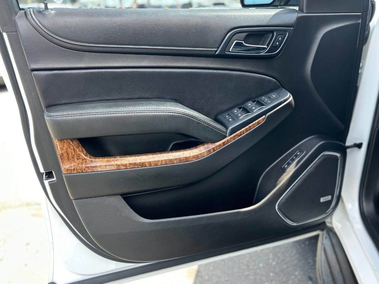 Used 2015 Chevrolet Tahoe LTZ image 8