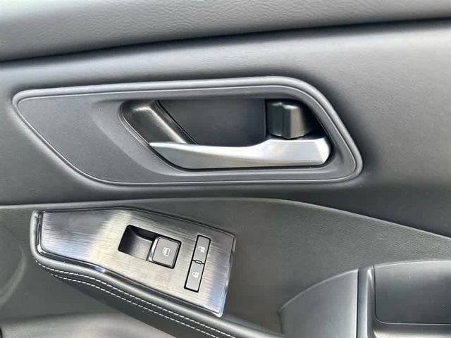 New 2026 Nissan Rogue SV image 25