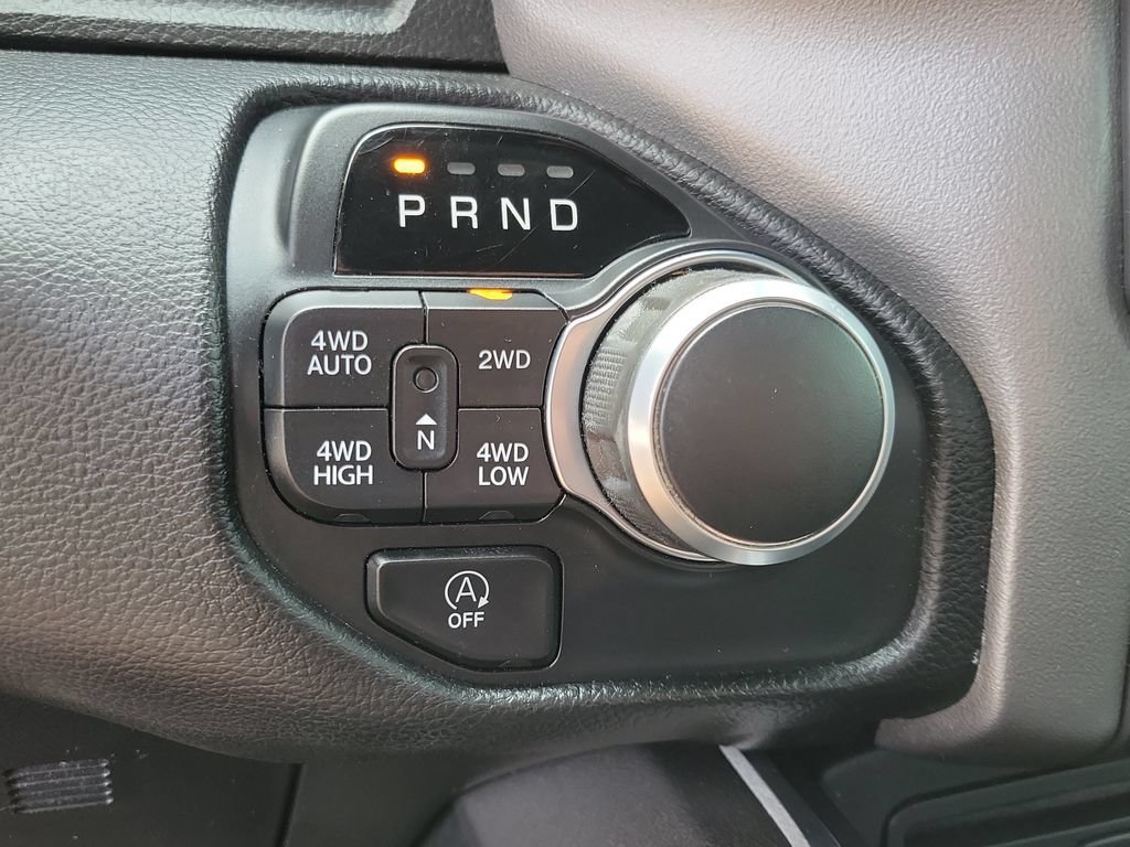 Used 2019 RAM 1500 Big Horn AWD/4WD image 32