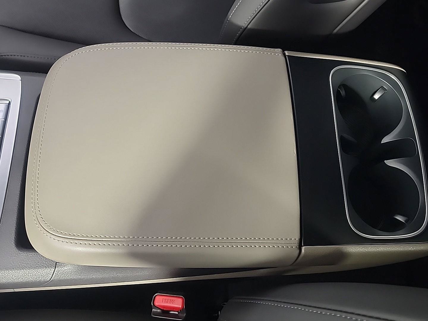 Certified 2026 Kia Carnival EX FWD image 36