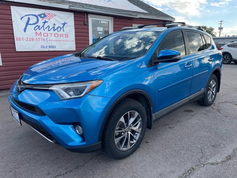 Used 2017 Toyota RAV4 LE Plus