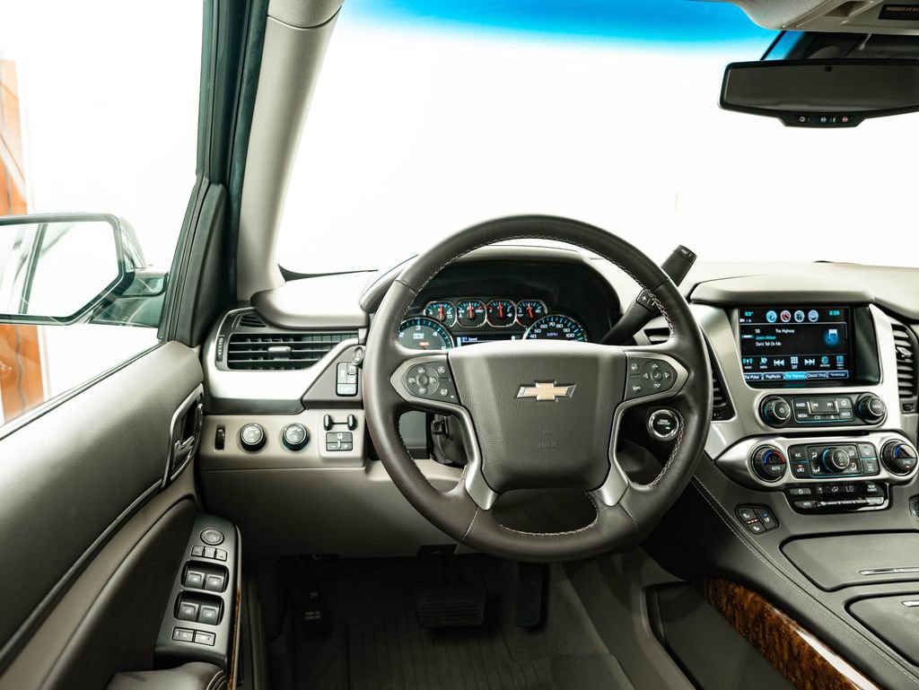 Used 2019 Chevrolet Tahoe Premier w/ RST 6.2L Performance Edition AWD/4WD image 35