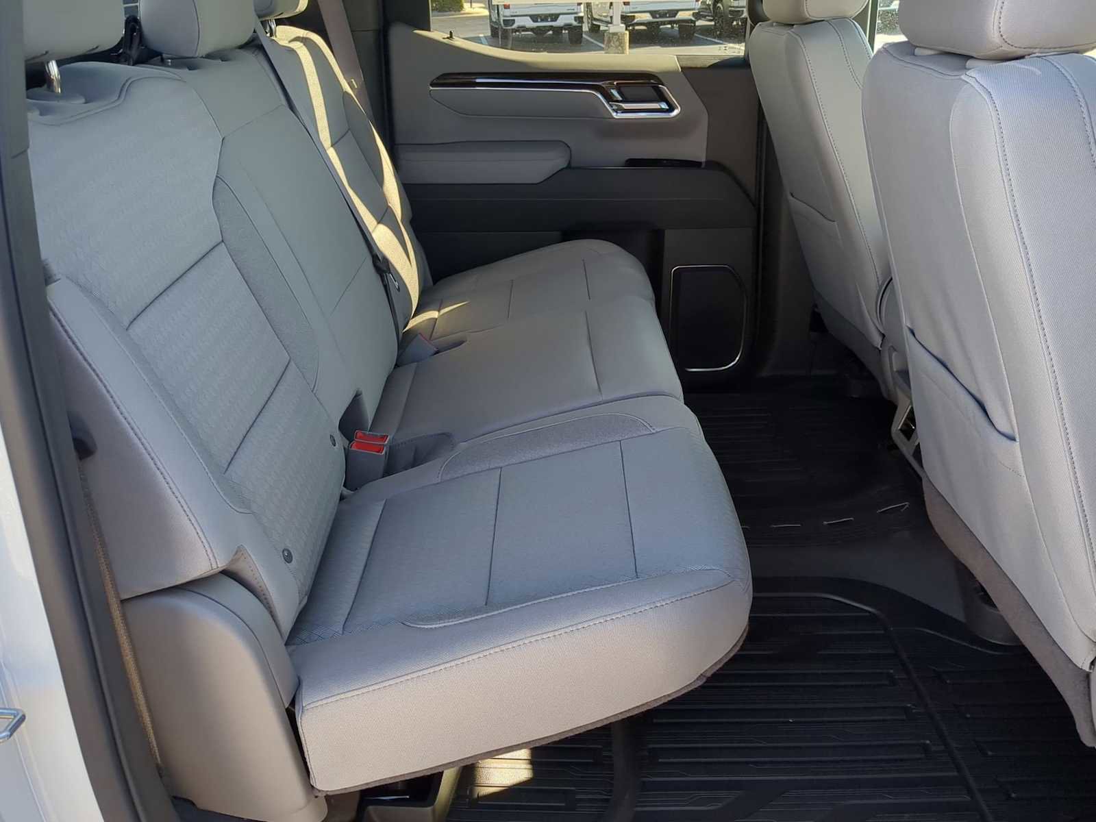 New 2026 GMC Sierra 1500 SLE w/ X31 Off-Road Package image 28