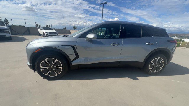 Used 2024 Chevrolet Blazer EV LT image 5