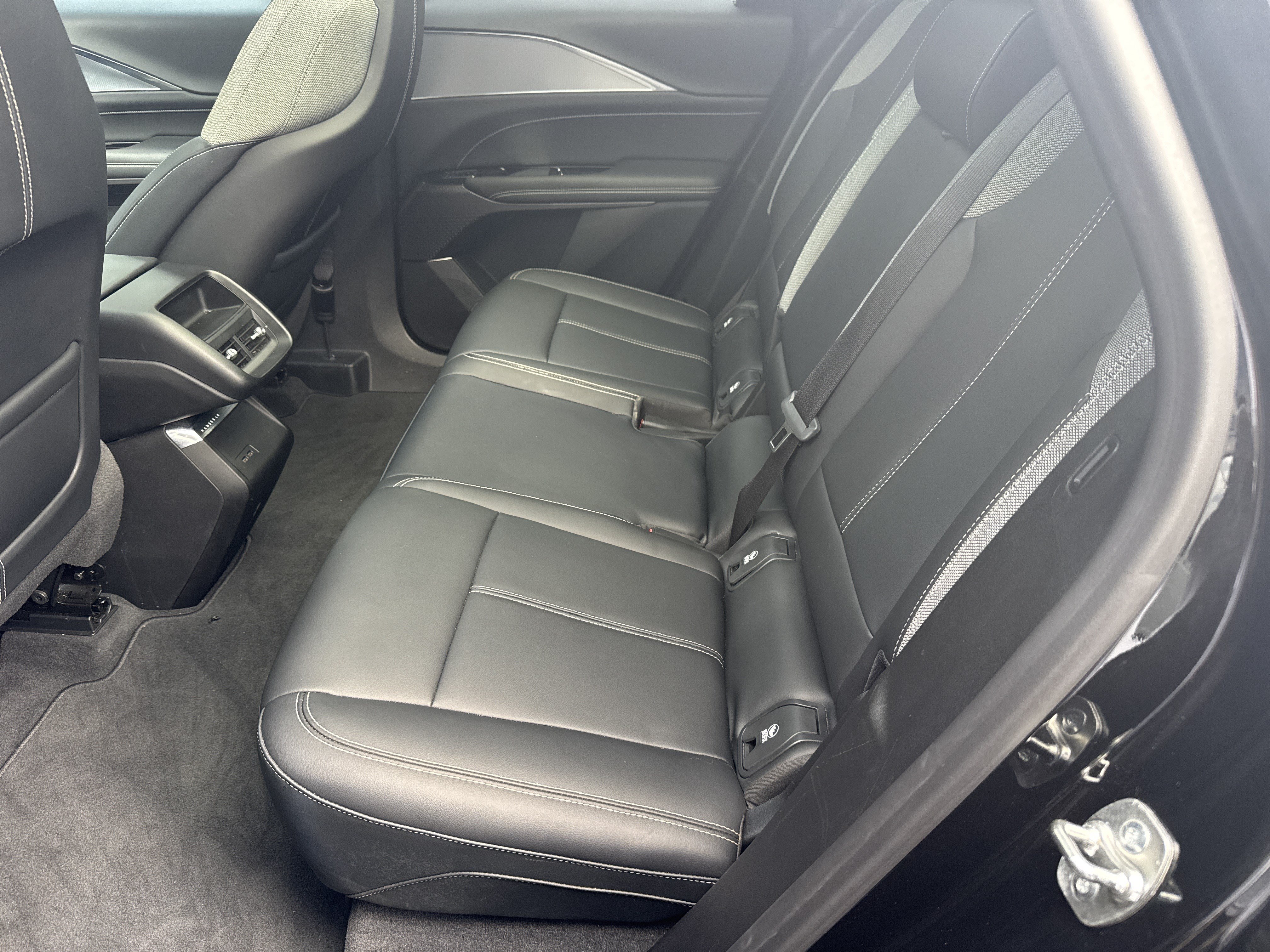 Certified 2024 Cadillac Lyriq Tech w/ Driver Assist Package RWD image 19
