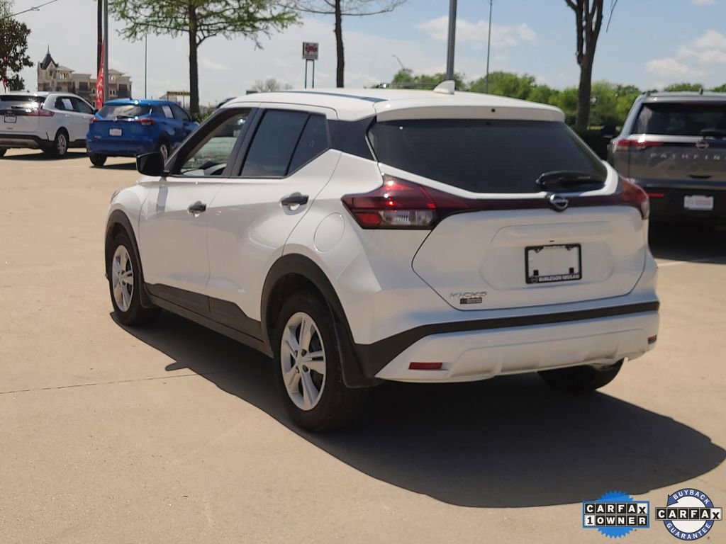 Used 2025 Nissan Kicks Play S image 2
