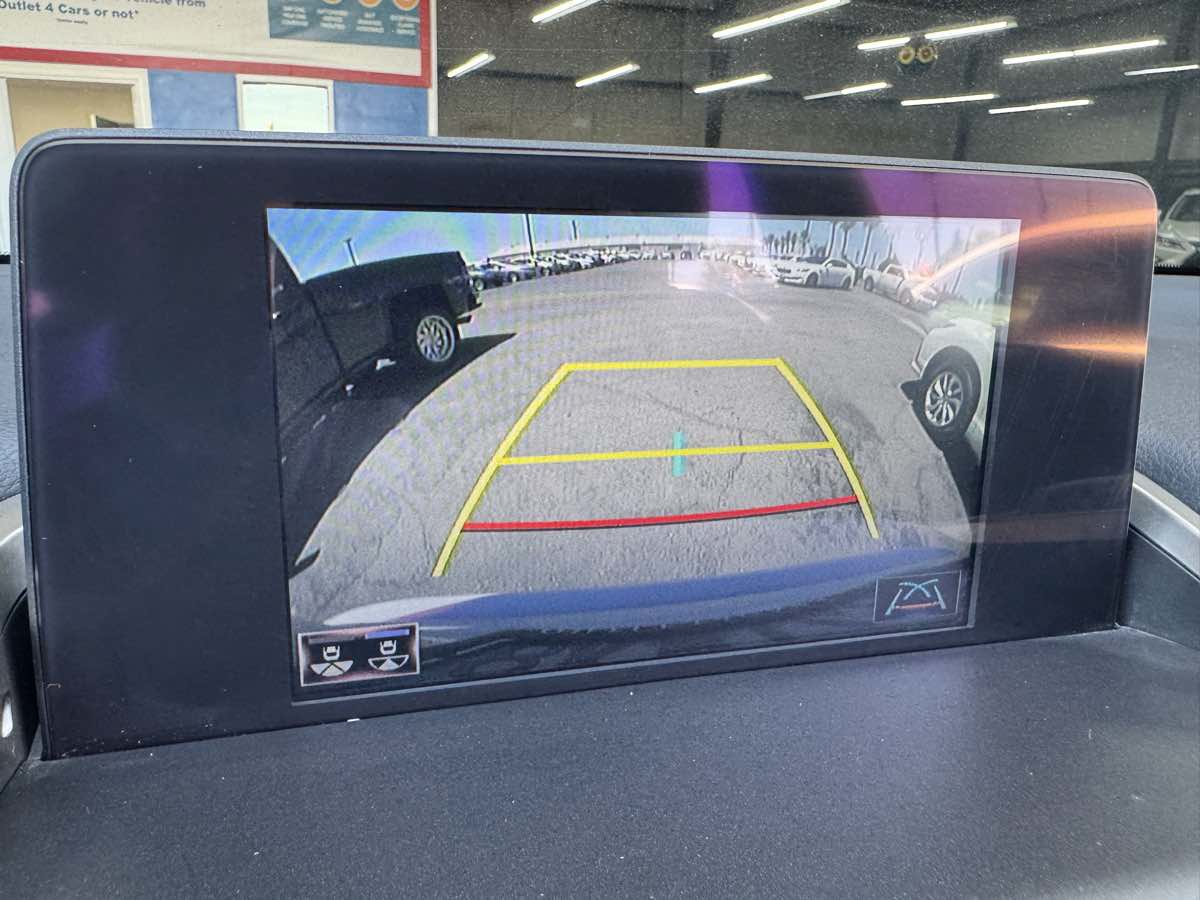 Used 2018 Lexus NX 300 FWD image 32