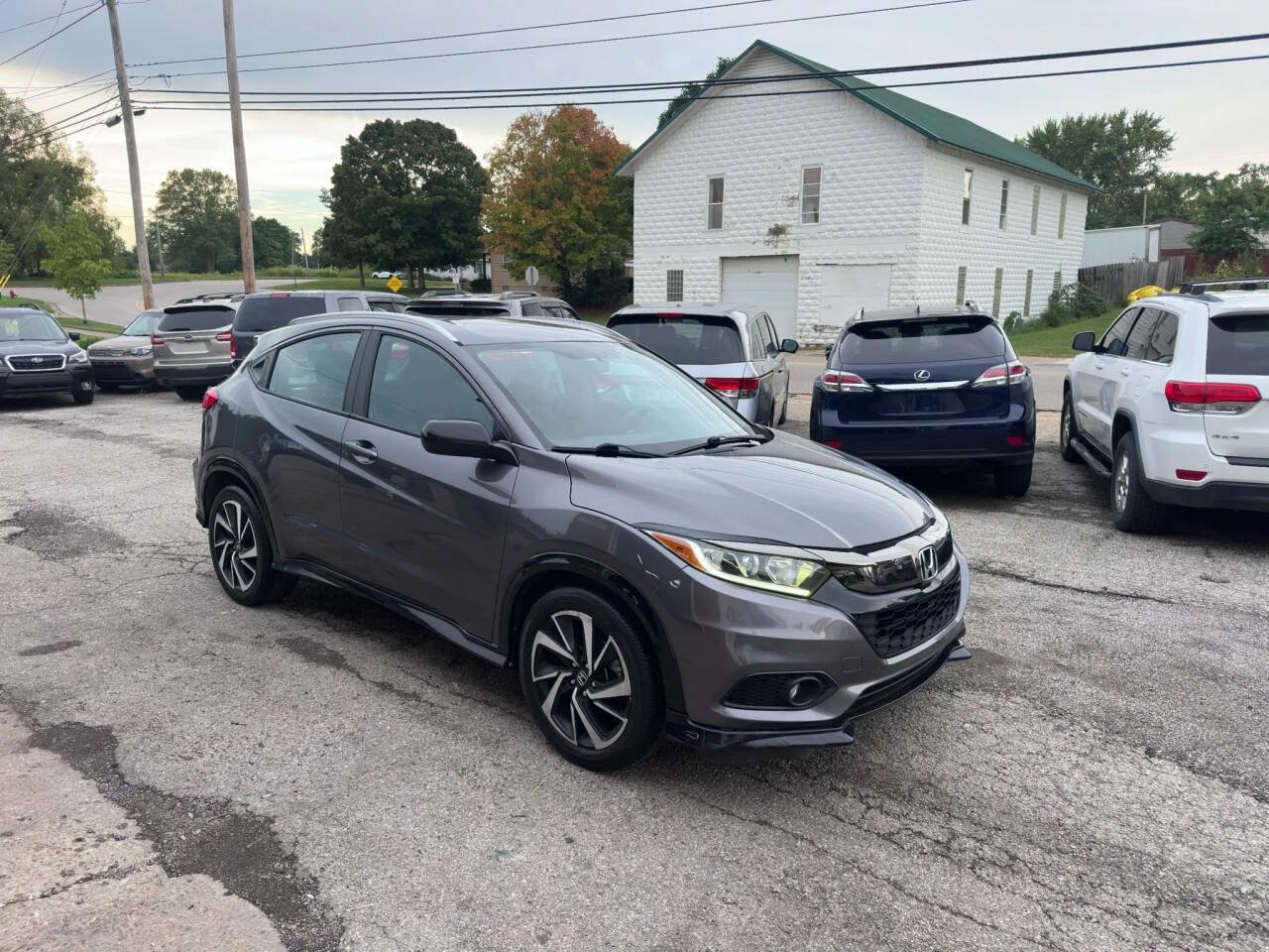 Used 2019 Honda HR-V Sport image 3