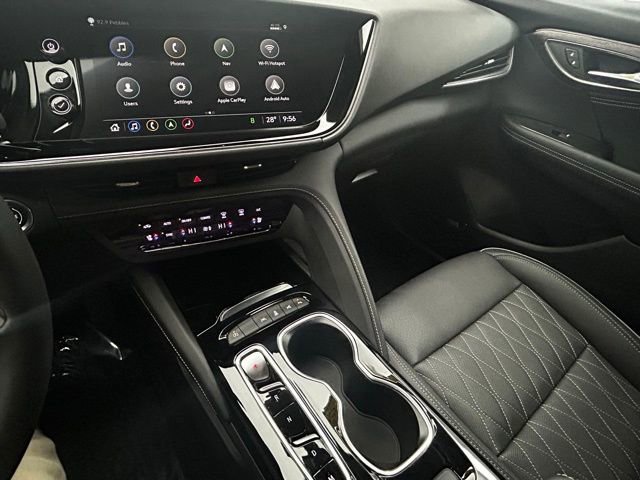 Used 2023 Buick Envision Avenir image 31
