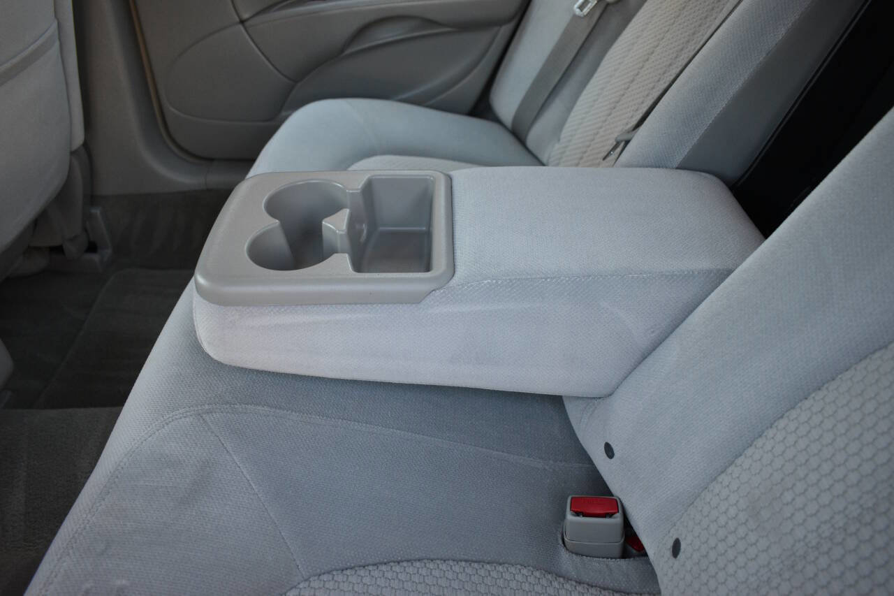 Used 2011 Buick Lucerne CX FWD image 12