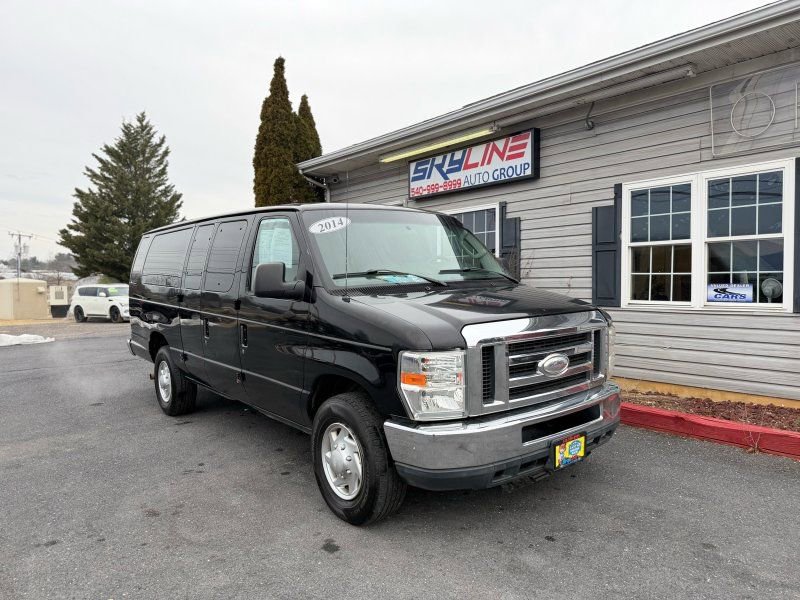 Used 2014 Ford E-350 and Econoline 350 XLT RWD image 2