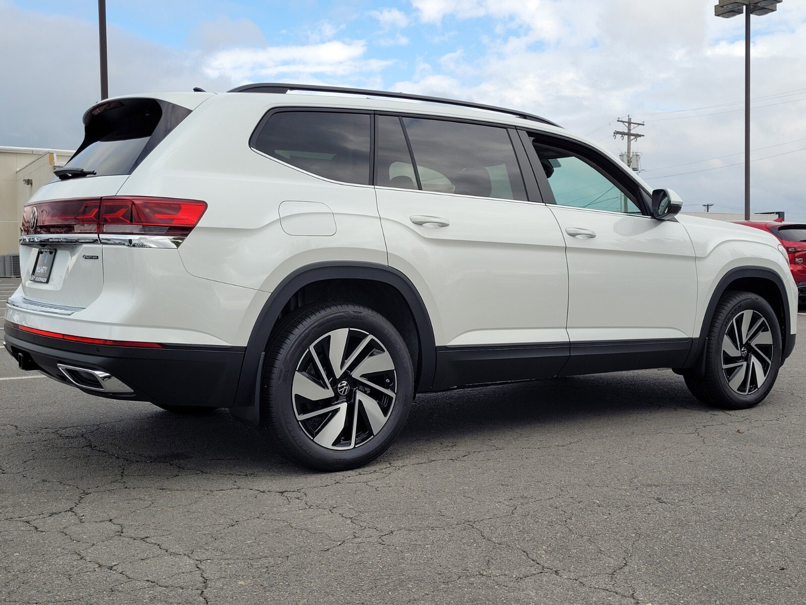 New 2026 Volkswagen Atlas SE image 3