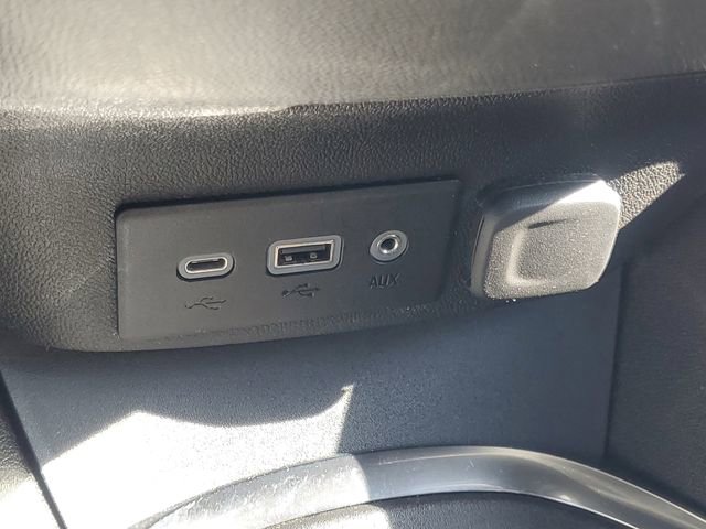 Used 2022 Chevrolet Malibu LT image 27